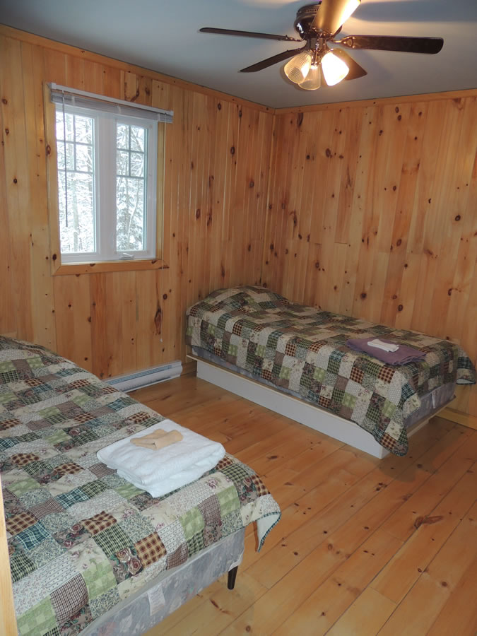 Dumoine Valley Guides • Large cottage • Rapides des